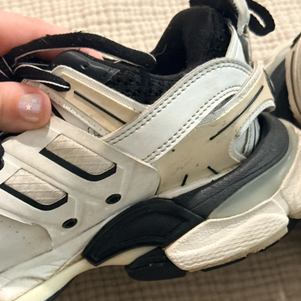 Balenciaga Tracks - chunky white and black track sneakers *read description* - Picture 5 of 13